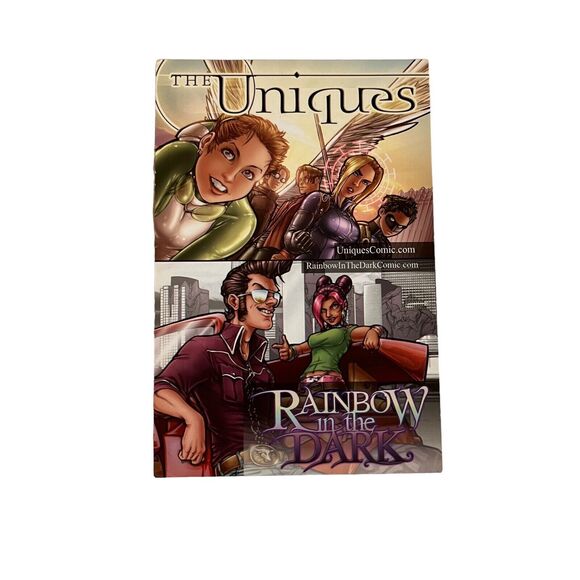 The Uniques Season 1 Omnibus Signed Numbered Webcomic Graphic Novel Comfort Love - Picture 4 of 13